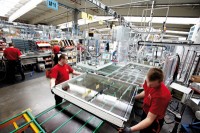 Praca Niemcy pracownik produkcji okien PCV w fabryce, Selm