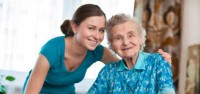 Opiekunka osób starszych – oferta pracy w Niemczech do seniorki z Frankfurtu nad Menem 1300 euro.