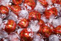 Bez znajomości języka Niemcy praca przy pakowaniu słodyczy od zaraz dla par i grup 2020