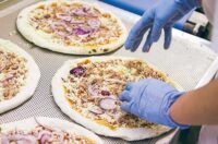 Produkcja pizzy od zaraz oferta pracy w Niemczech dla par bez języka w Berlinie Produkcja pizzy od zaraz oferta pracy w Niemczech dla par bez języka w Berlinie
